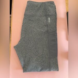 Mondetta leggings with pockets